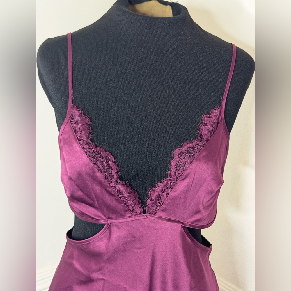 Victoria's Secret Purple Chemise - Picture 2 of 6